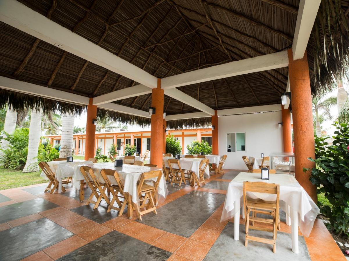 Hotel Y Restaurant Casa Del Mar Costa Esmeralda Bagian luar foto